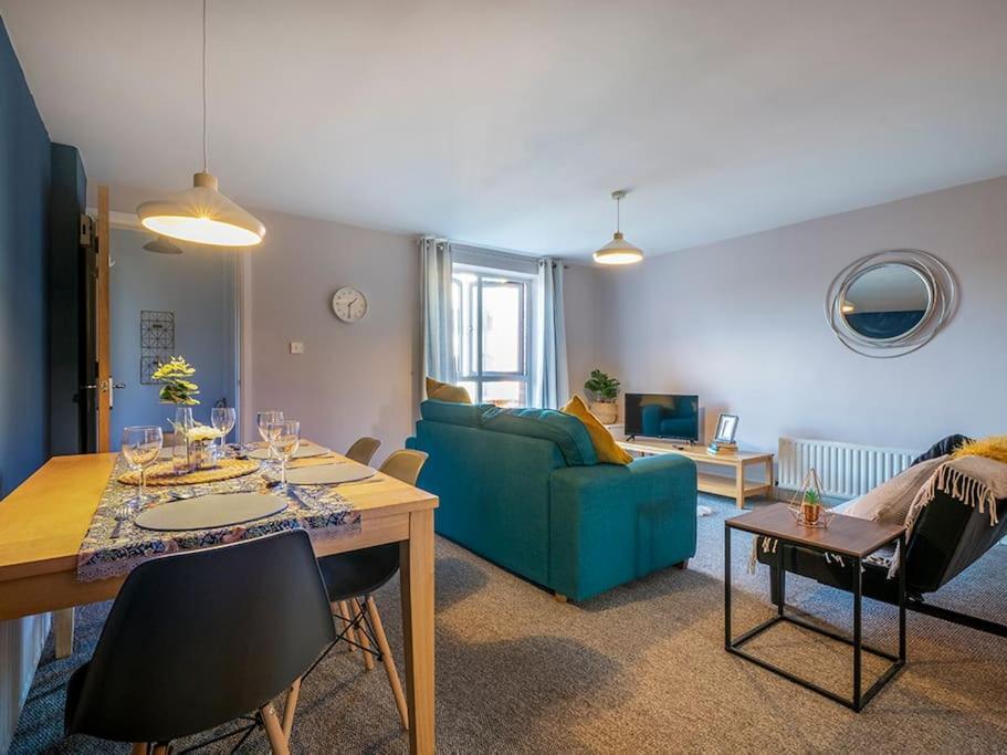 Lovely 2 Bedroom Apt At Ormeau Park W/ Free Parking Белфаст Екстер'єр фото