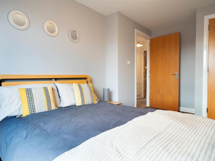 Lovely 2 Bedroom Apt At Ormeau Park W/ Free Parking Белфаст Екстер'єр фото